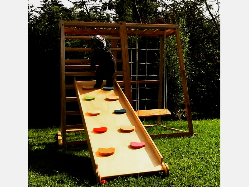 tobogan madera juego ecuador