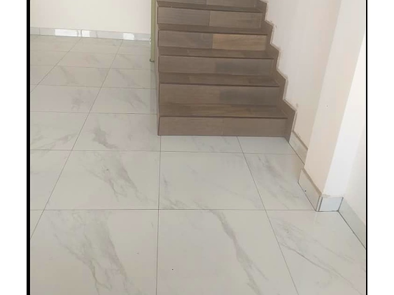 Piso de Cerámica - Mármol Púrpura - Ecuador - Virgen