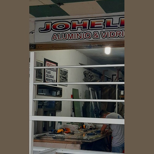 Aluminio y vidrio joheliz