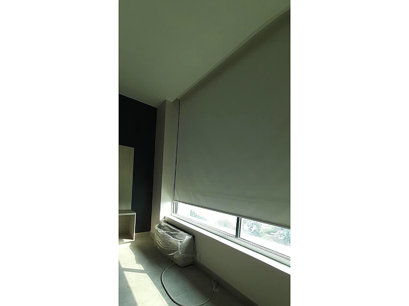 Cortina Elegante Gris Roller Manabi
