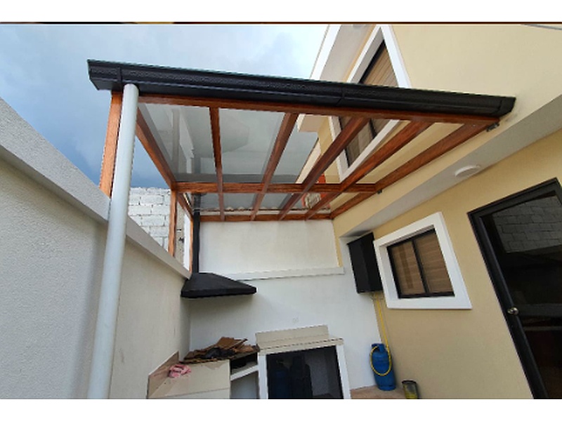 Pérgolas en vidrio laminado Ecuador