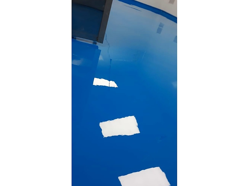 Colocación piso epóxico Pichincha