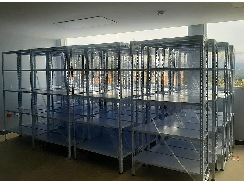 Exhibidores Tiendas Ecuador