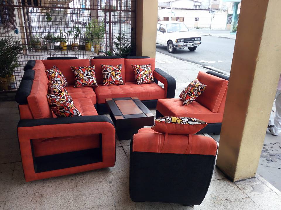 Juego de muebles en color naranja y negro Ecuador Mueblería Jiménez Guayaquil 
