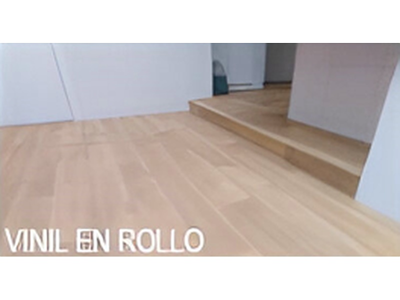 Instalación pisos vinil Quito