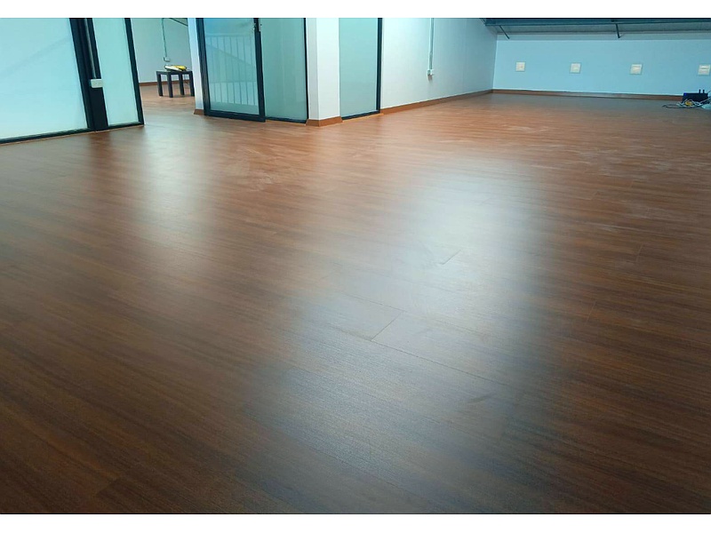 Instalación piso laminado Quito