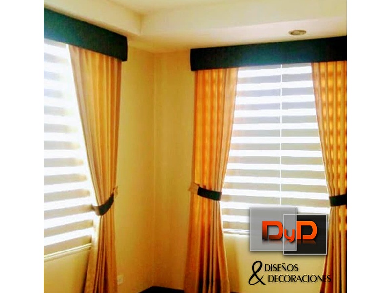 Cortinas de Tela Afelpada - Ecuador