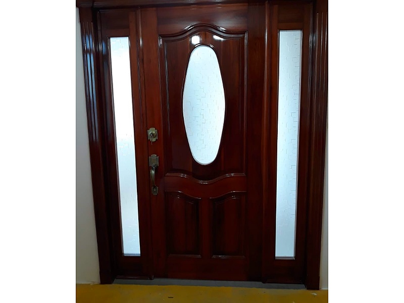 Puertas termolaminada Madera Ecuador