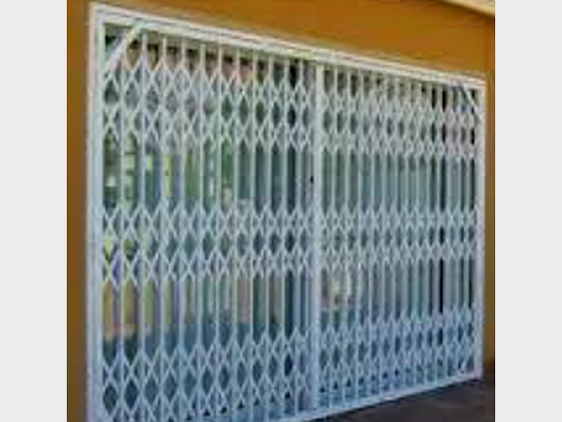 ventana blanca aluminio ecuador