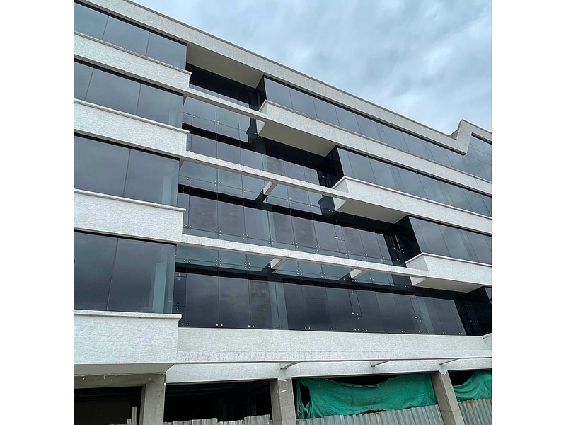 Ventanas Vidrio Infraestructuras Ambato