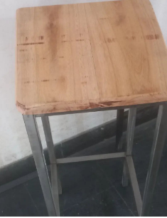Taburete de Madera Ecuador