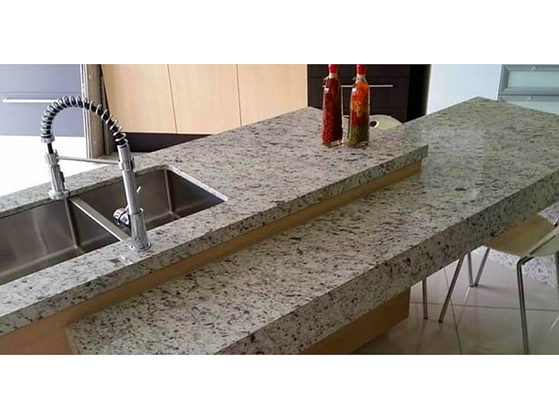 Mesones porcelanato Elegante Ecuador