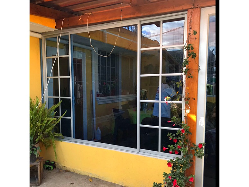 Ventana PVC Bajo Emisivo Ecuador