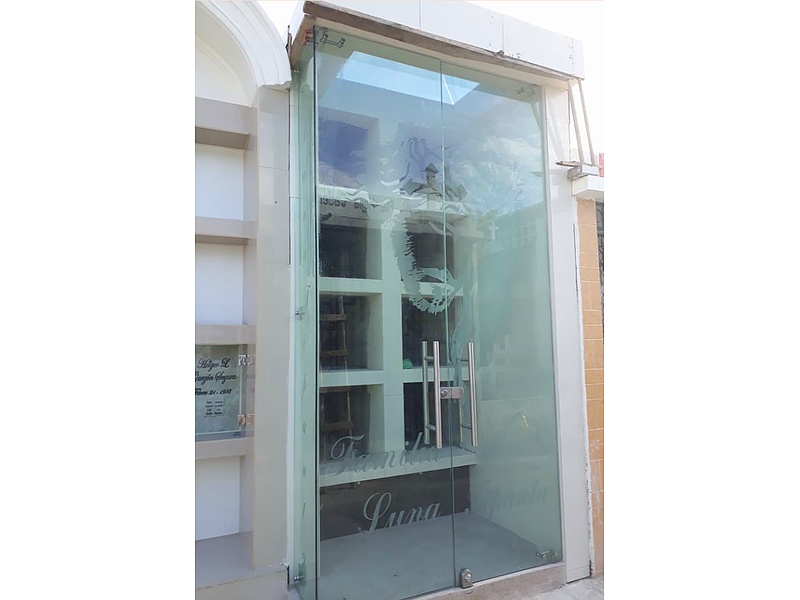 Puerta Moderna Vidrio Templado Ecuador