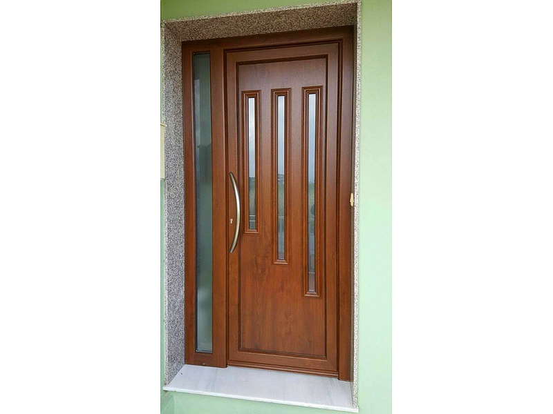 Puerta Seguridad Madera Ecuador