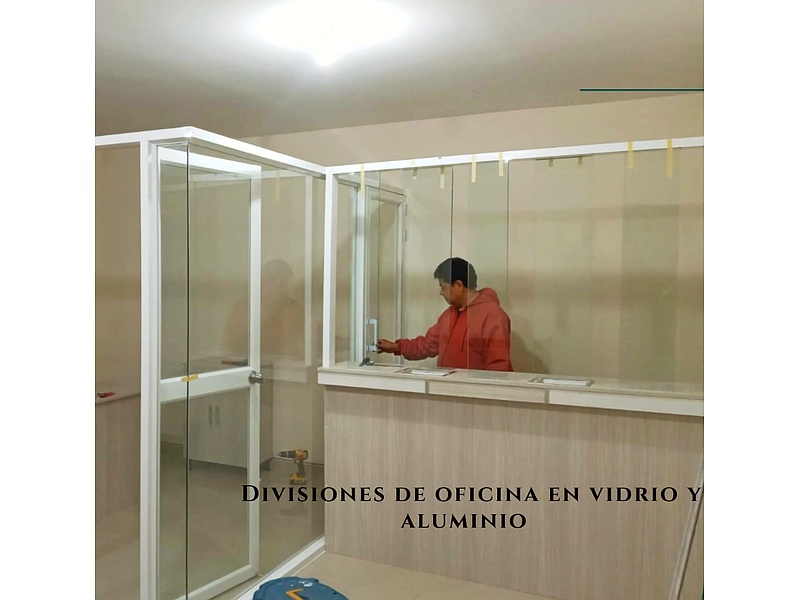 Vidrio Laminado Oficina Ecuador