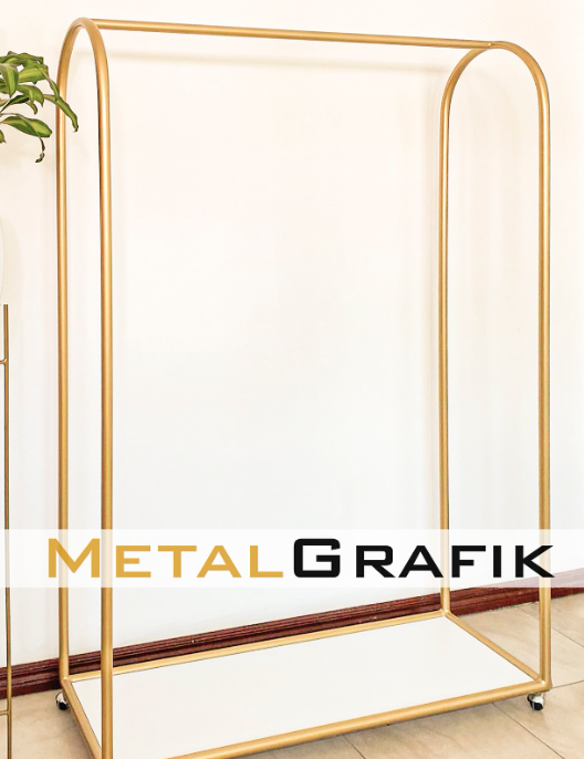 Perchero de metal dorado Ecuador