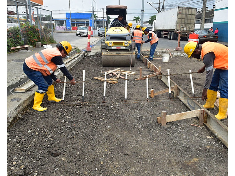Servicios de Construcción de Vía Pública  OPTIMA - EC S.A.S. Ecuador 