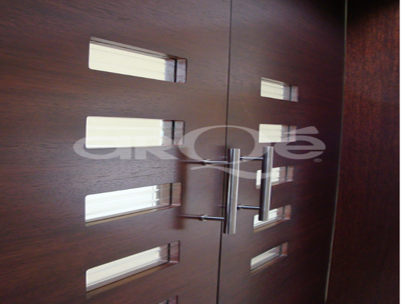 PUERTA CORREDIZA DOBLE CON VIDRIO ACANALADO